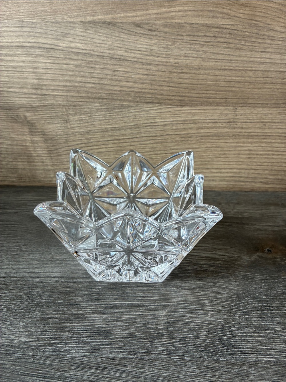 Bohemia Decorative Lead Crystal
Pyramid Bowl Made In Czech
Republic